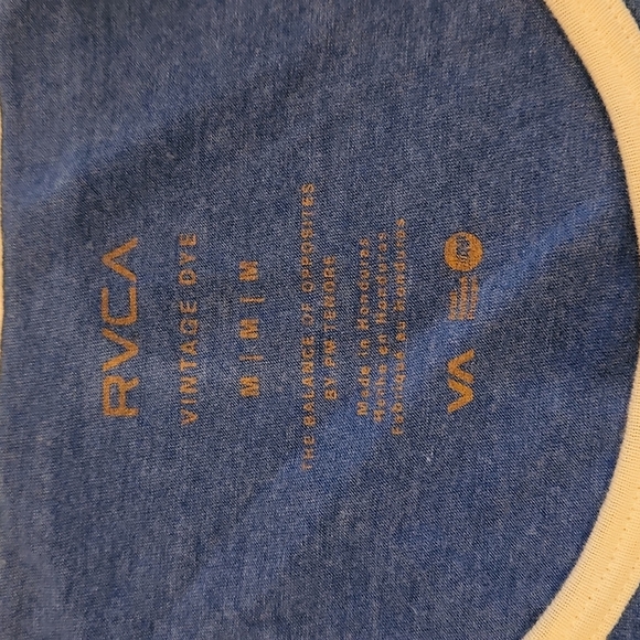 RVCA - Picture 2 of 3